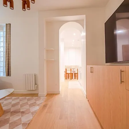 Apartment Cosy Near Arc De Triomphe 4p Paris